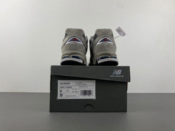 New Balance ML2002RA