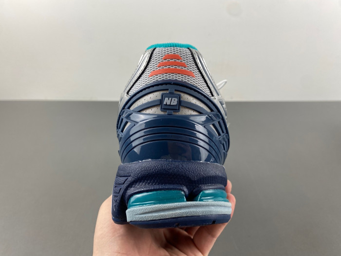 New Balance M1906NCS