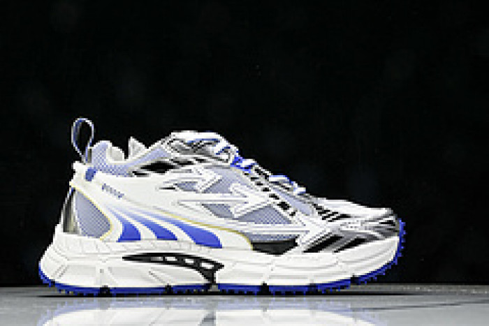 Off-White c/o Virgil Abloh