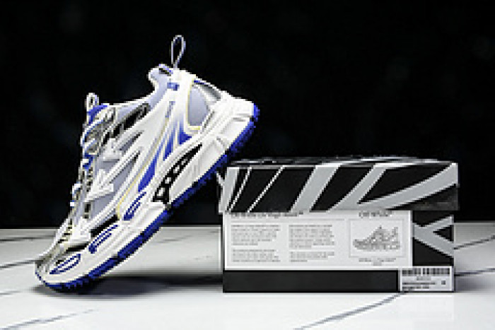 Off-White c/o Virgil Abloh