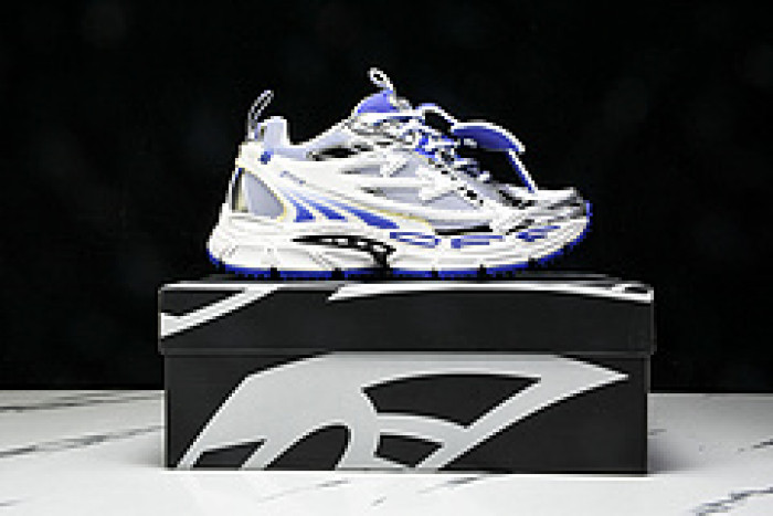 Off-White c/o Virgil Abloh