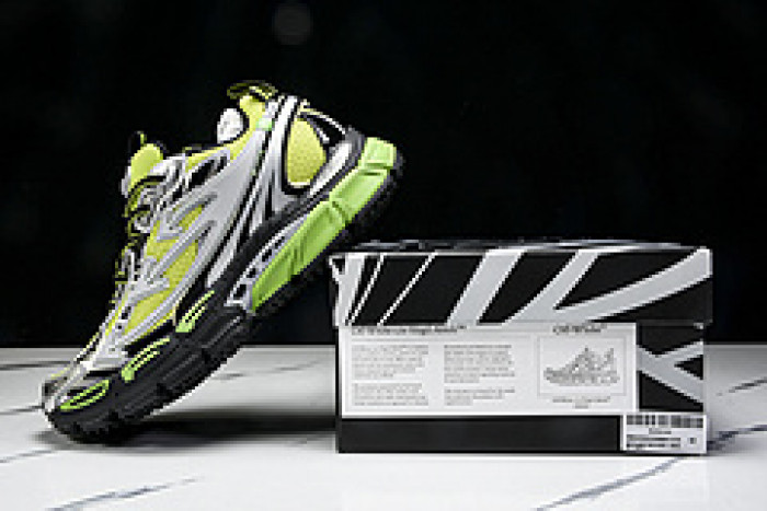 Off-White c/o Virgil Abloh