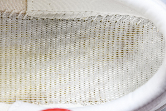 Off-White c/o Virgil Abloh