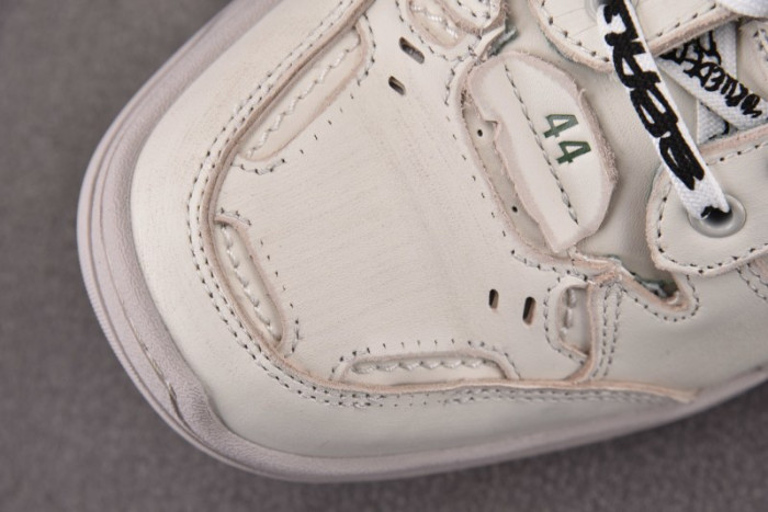 Ba*len*cia*ga Hamptons Worn-Out