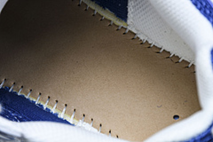 Off-White c/o Virgil Abloh