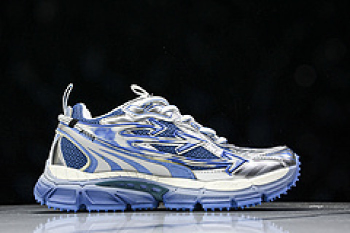 Off-White c/o Virgil Abloh