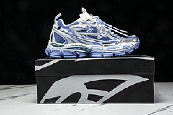 Off-White c/o Virgil Abloh