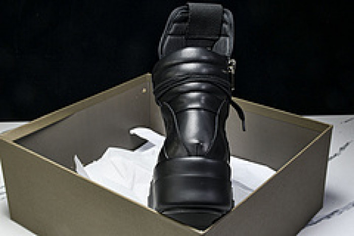 RICK OWENS SNEAKER