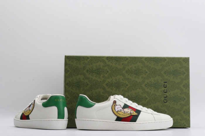 g*u*i ace embroidered low-top sneaker e2315