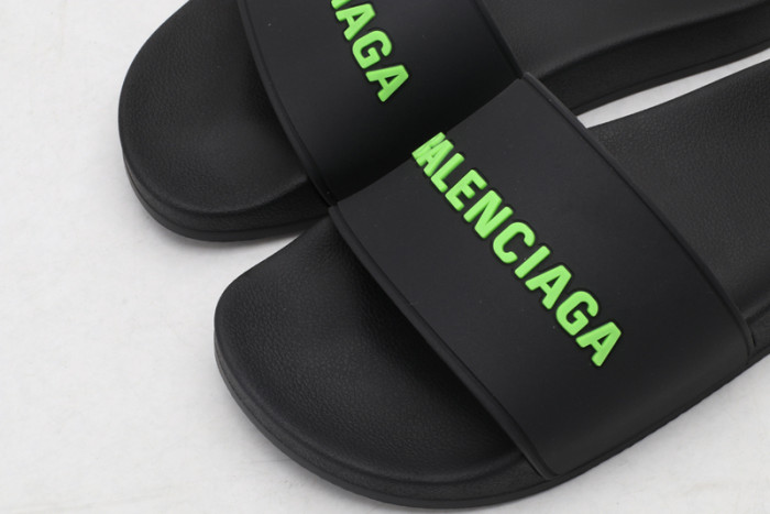 Ba*len*cia*ga SLIPPERS 506347- WAL00 -9063