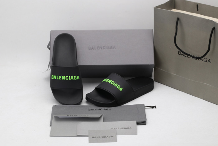 Ba*len*cia*ga SLIPPERS 506347- WAL00 -9063