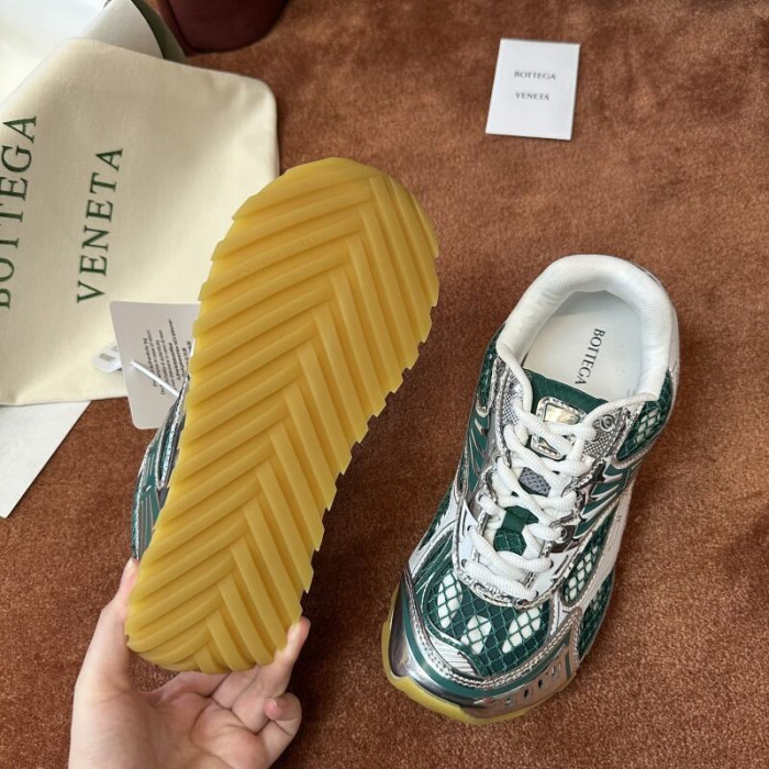 Bo*te*ga Ve*ne*ta BV061