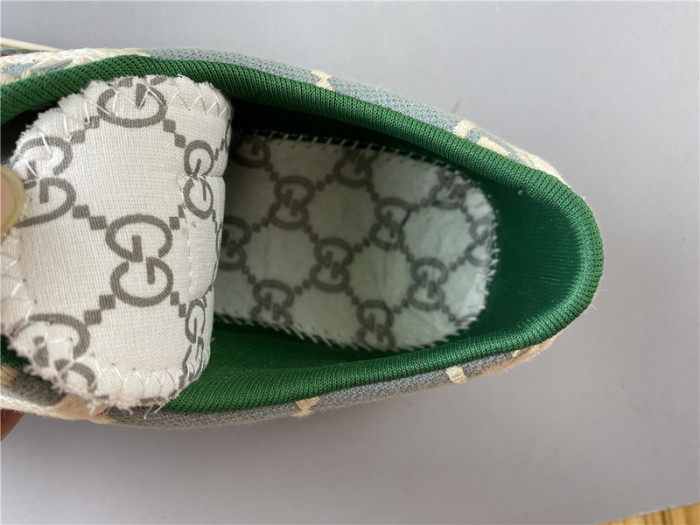 G*u*i SS20 1977 SERIES E1124