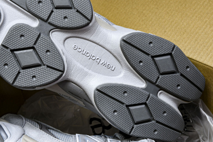 New Balance 9060 U9060GG