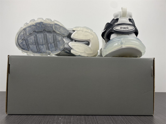 Ba*len*cia*ga TRACK W3BZ2 9010