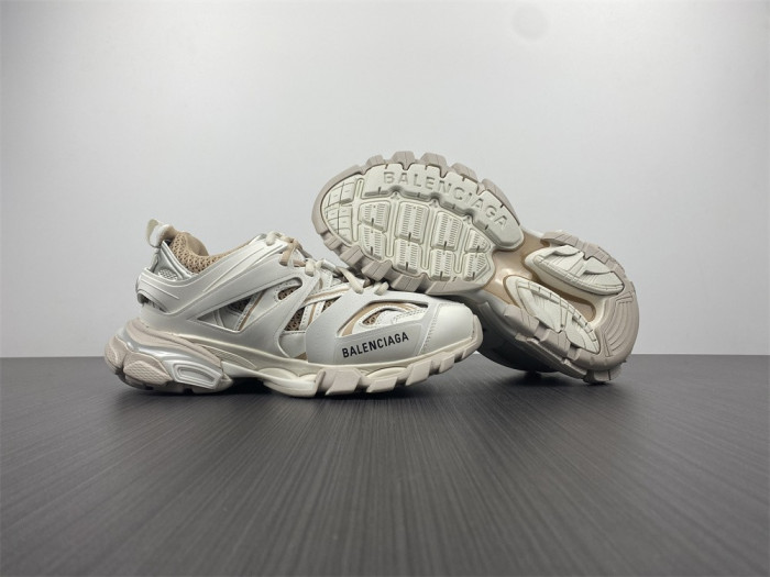 Ba*len*cia*ga TRACK W3AC4 9062