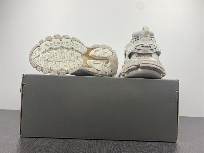 Ba*len*cia*ga TRACK W3AC4 9062